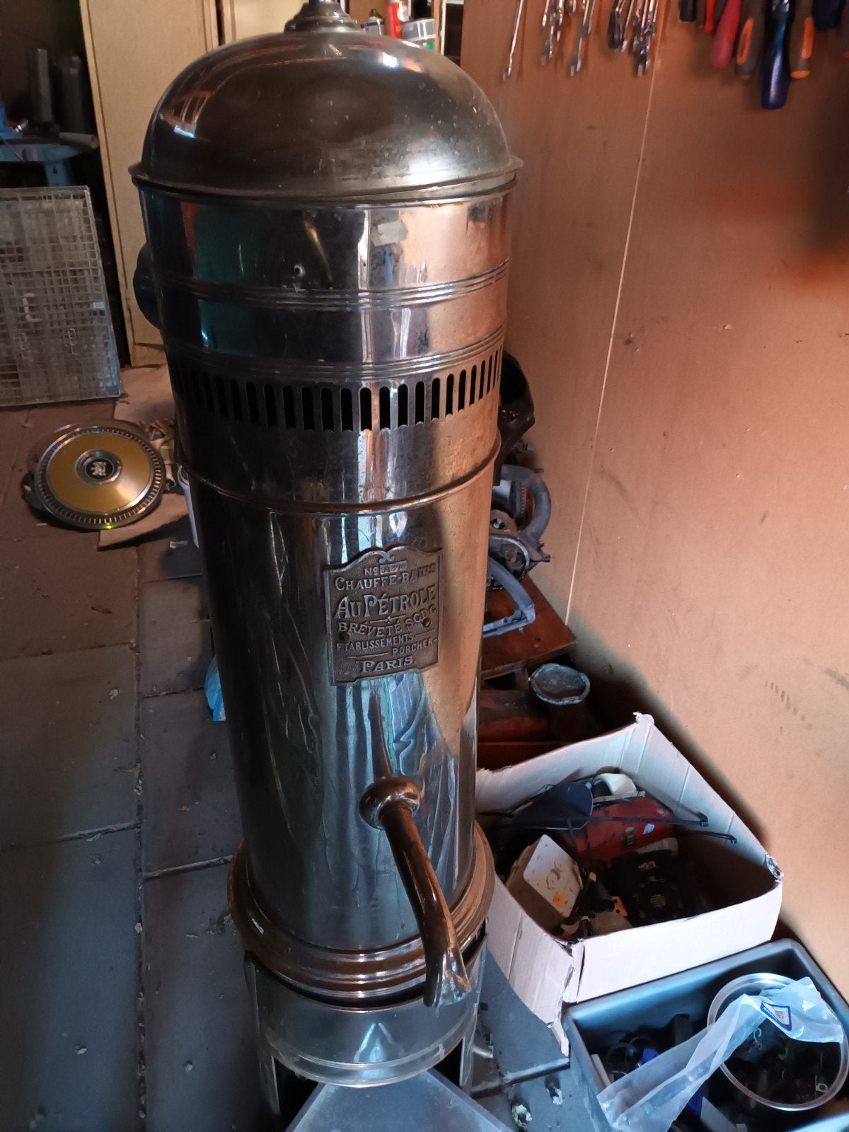 Antieke Franse petroleum waterkoker/boiler, Ophalen