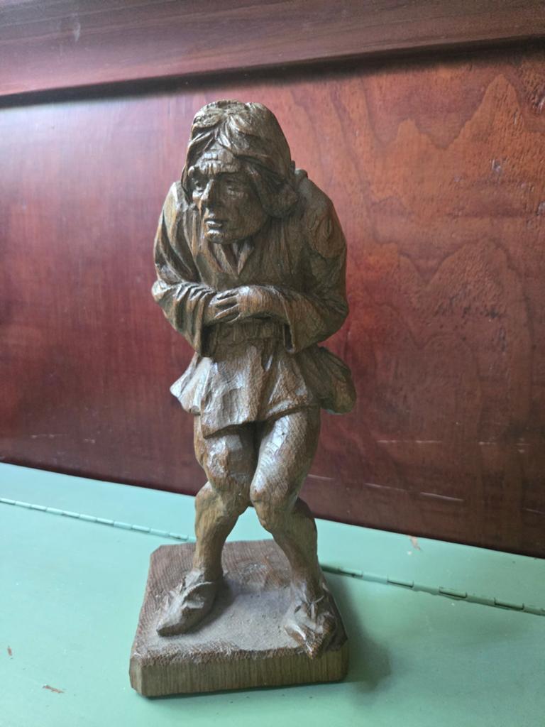 Antiek beeldje Quasimodo Klokkenluider Notre Dame hout, Ophalen of Verzenden