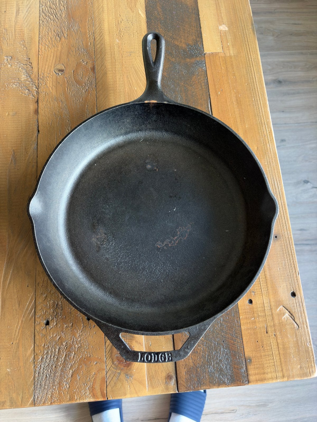 Lodge Gietijzeren Koekenpan - 10 maanden oud, nauwelijks geb, Ophalen, Koekenpan, Gietijzer, Zo goed als nieuw