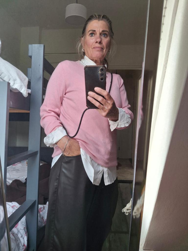Set leren broek,blouse en trui 2x gedragen te groot helaas, Ophalen of Verzenden, Zo goed als nieuw