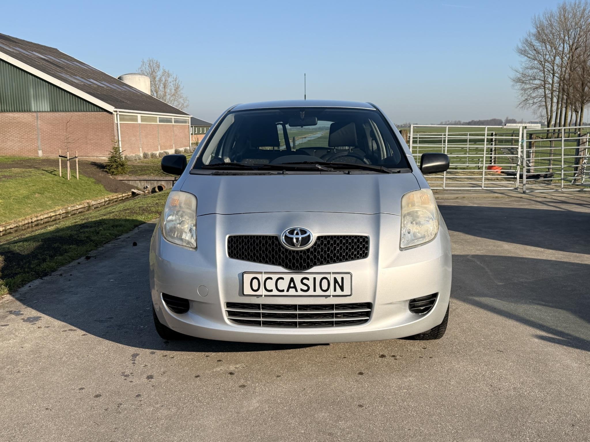 Toyota Yaris 1.3 VVTi Terra AIRCO | ELEKTRISCH PAKKET | DEAL, Auto's, Toyota, Stof, 4 cilinders, Origineel Nederlands, Bedrijf