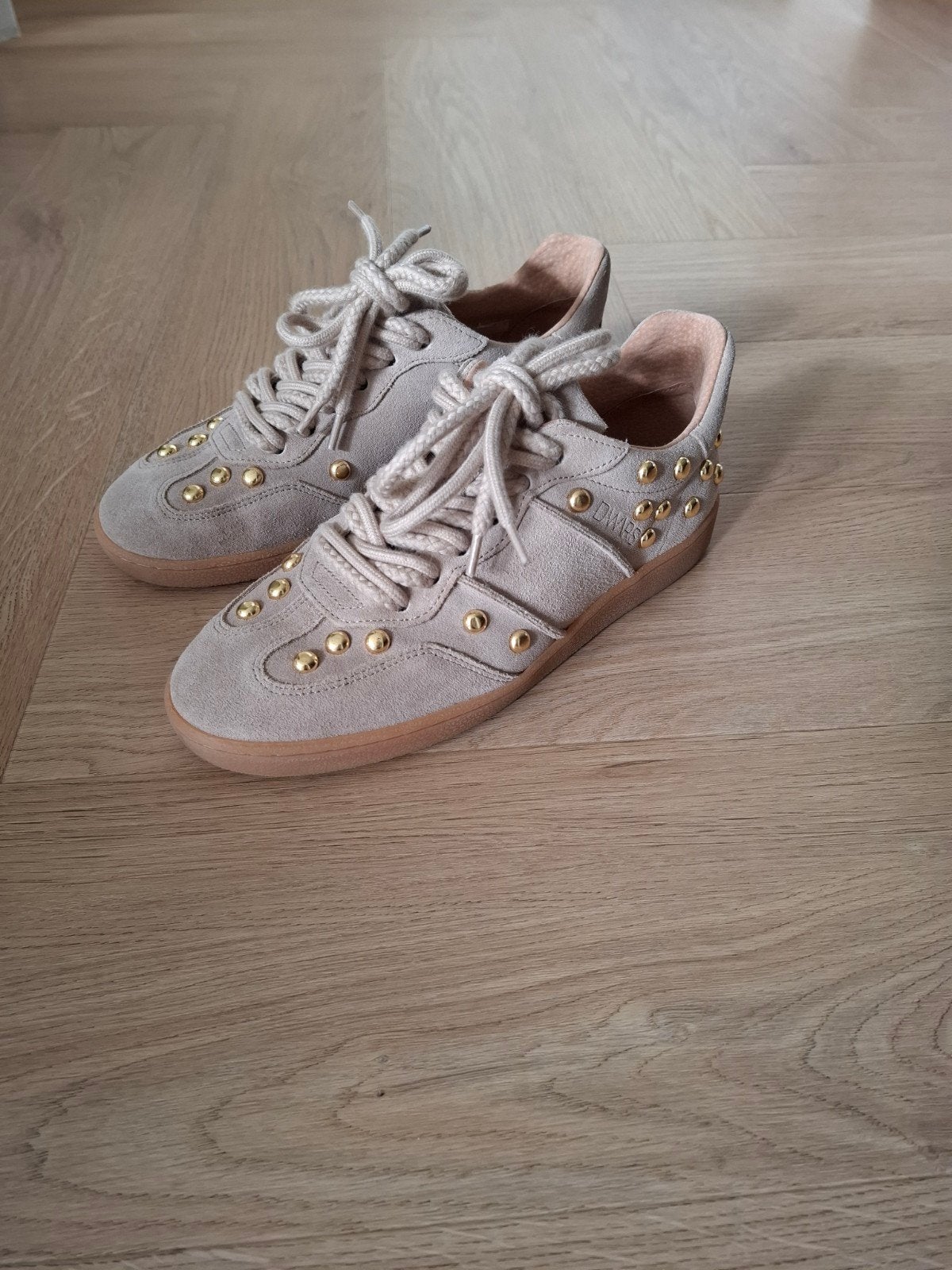 DWRS sneakers maat 38 - Zo goed als nieuw, DWRS, Beige, Ophalen of Verzenden, Sneakers of Gympen