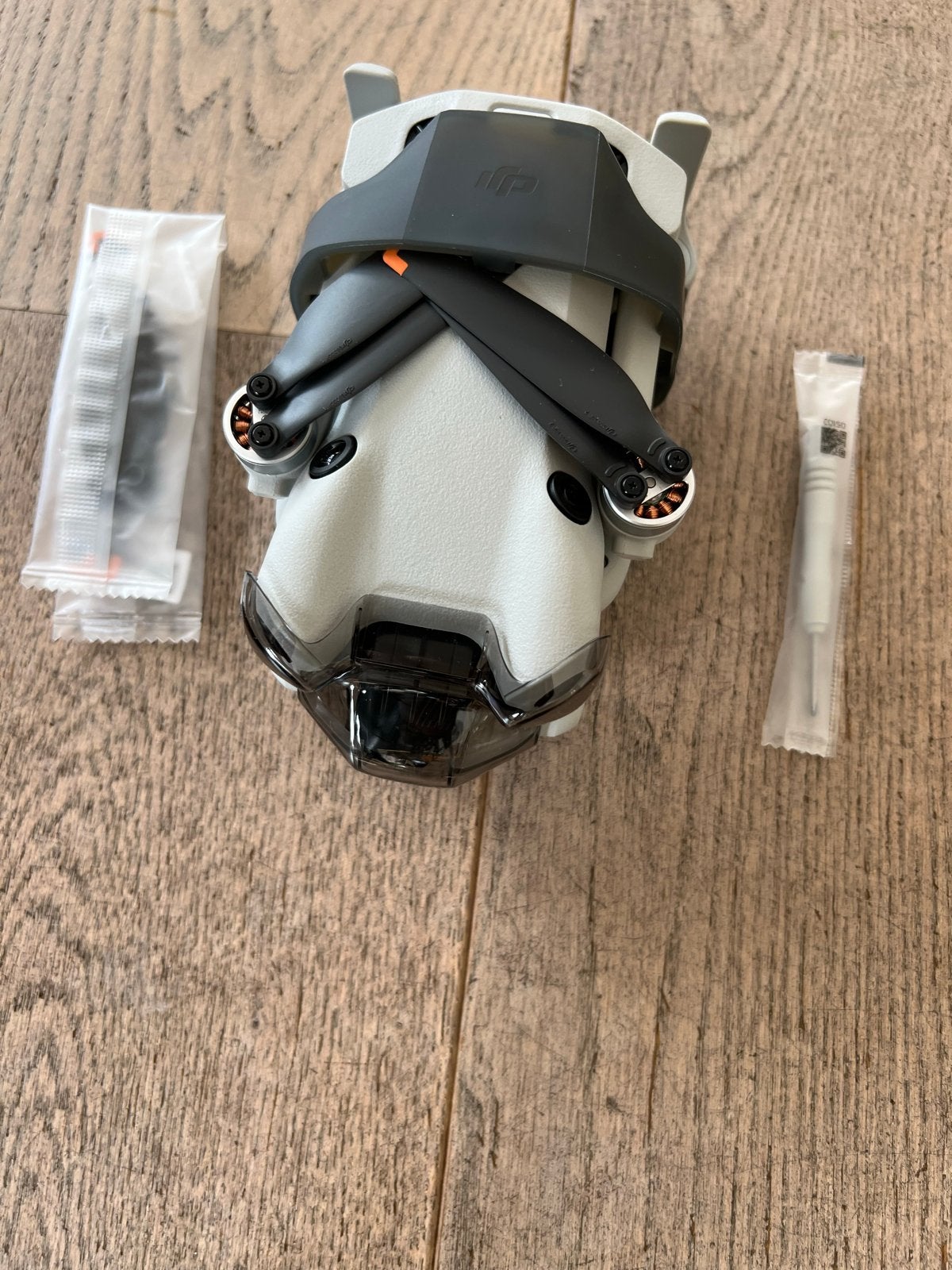 DJI Mini 4 Pro Drone (losse drone, 1 accu), 30 tot 45 minuten, Cameradrone, Obstakel-ontwijking, Ophalen of Verzenden