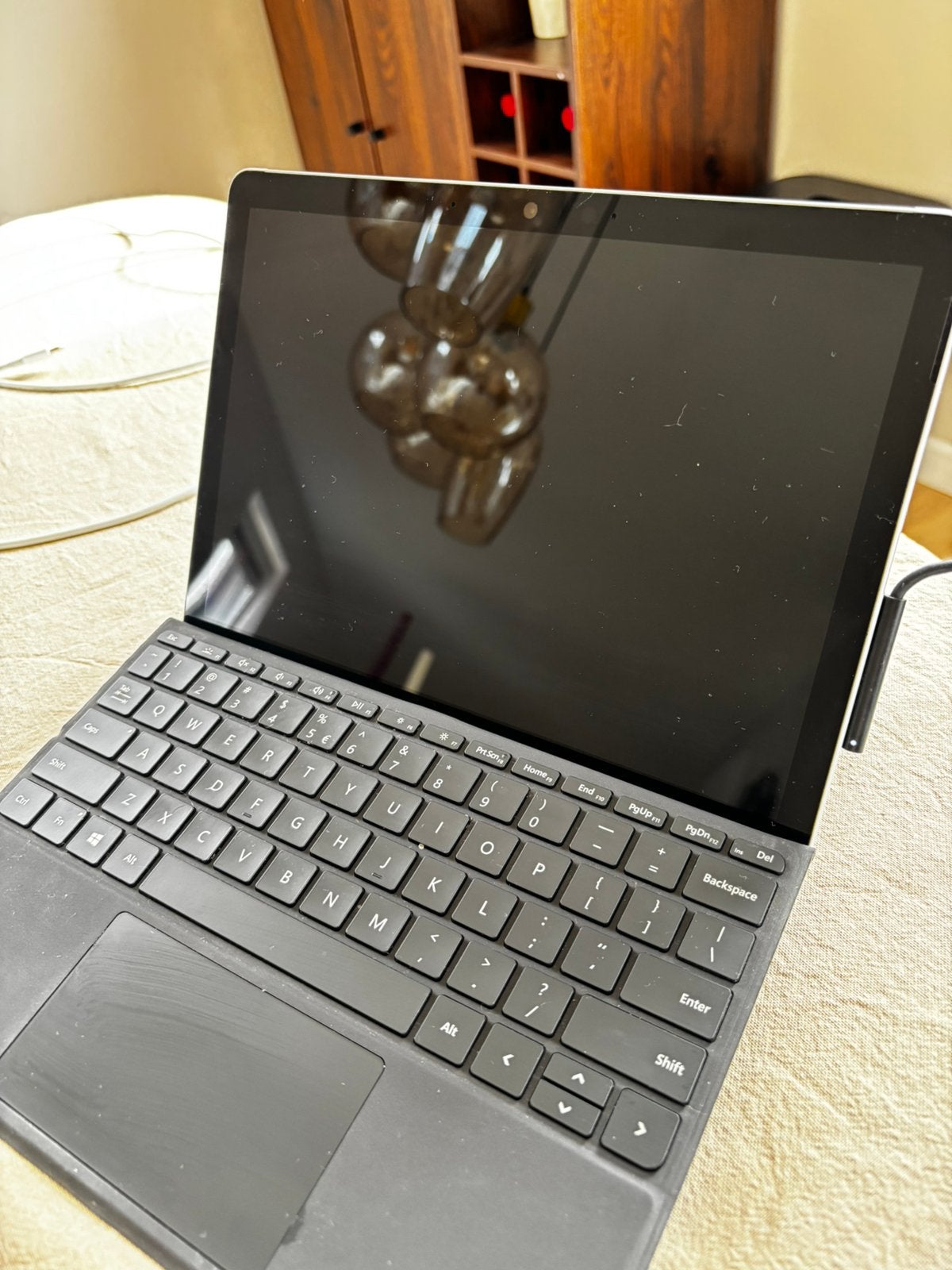Microsoft laptop, Ophalen, Gebruikt, 10 inch, Bescherming voor- en achterkant