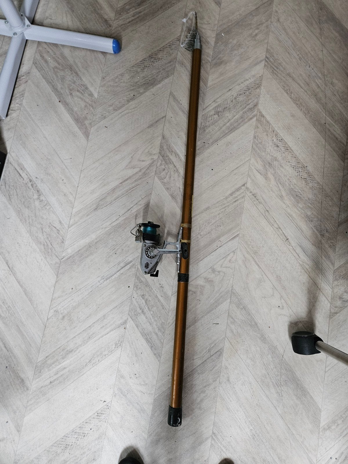 Vintage Ryobi Powerful No. 1 vishengel met molen, Ophalen of Verzenden, Gebruikt, Complete hengel