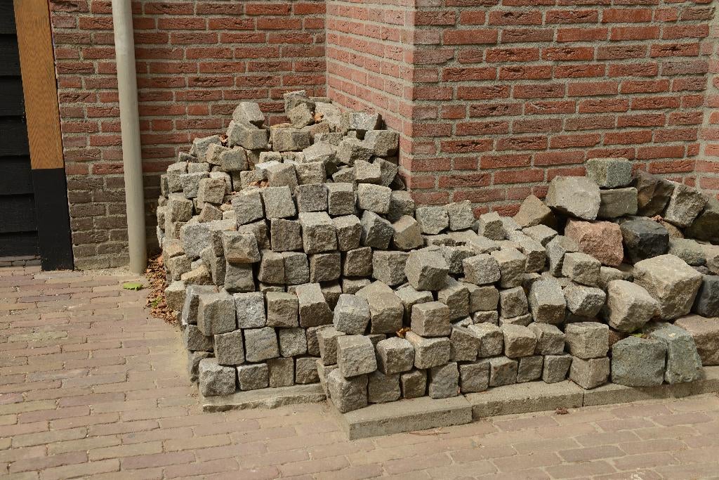 Portugees granieten keitjes, Ophalen, Graniet, Zo goed als nieuw, Kei