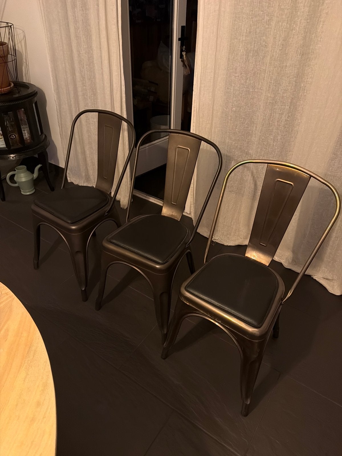 3 Tolix stoelen met kussentjes - brons en goudkleurig, Ophalen, Gebruikt, Overige kleuren, Drie