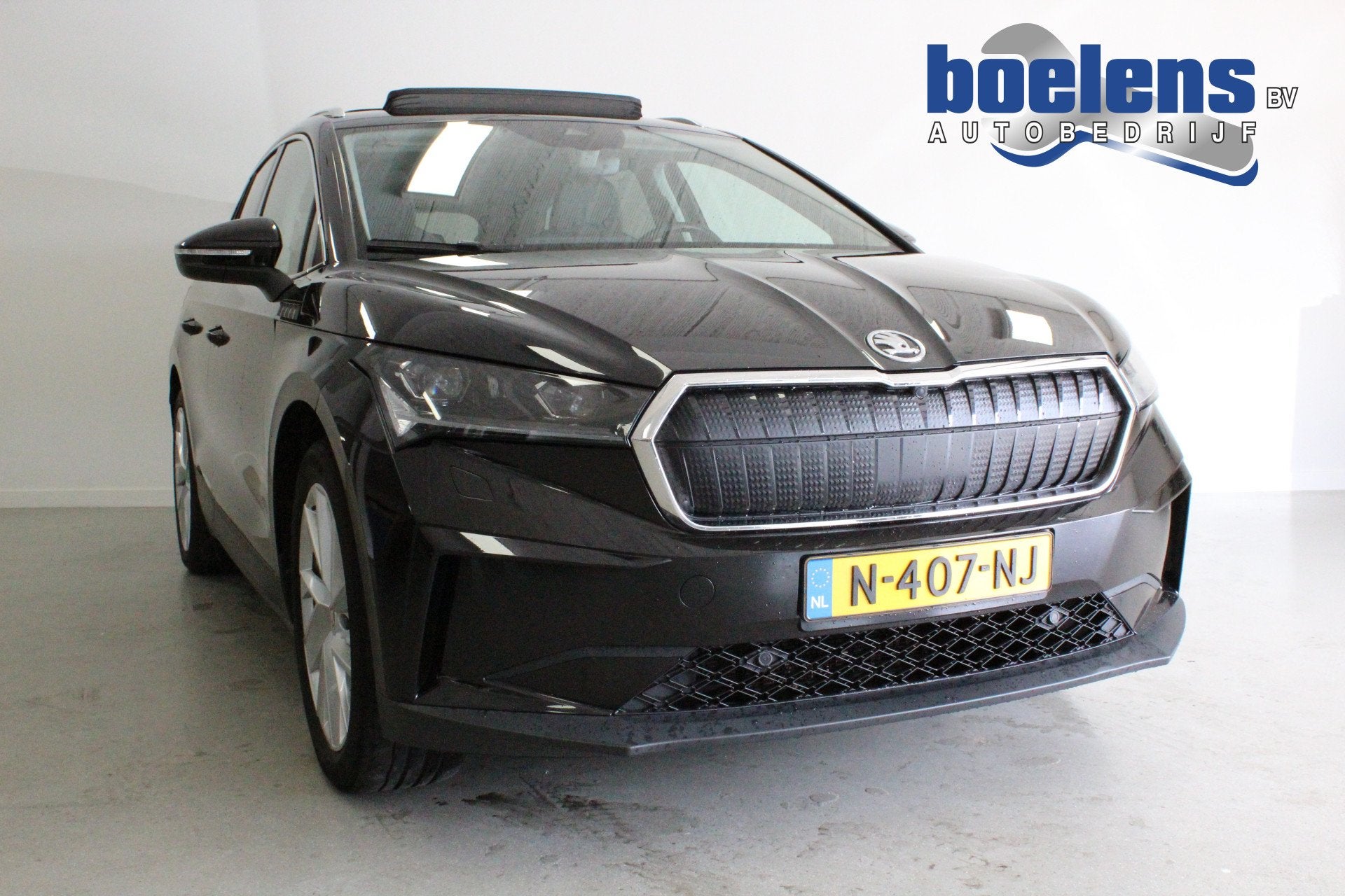 Skoda Enyaq iV 80 | PANO | STOEL+STUUR/VERW | ACC | 20'LMV |, Auto's, Achterwielaandrijving, Gebruikt, Zwart, Leder en Stof