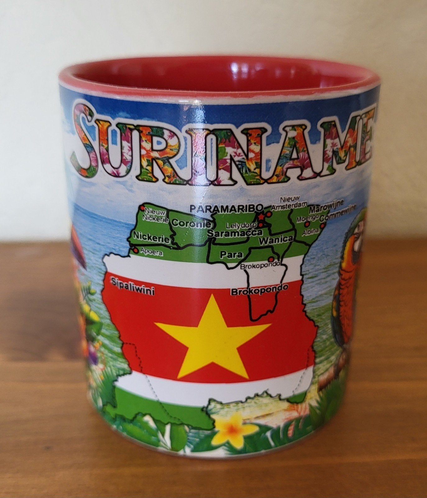 Leuke drinkbeker van Suriname, Ophalen of Verzenden, Nieuw, Overige stijlen, Mok