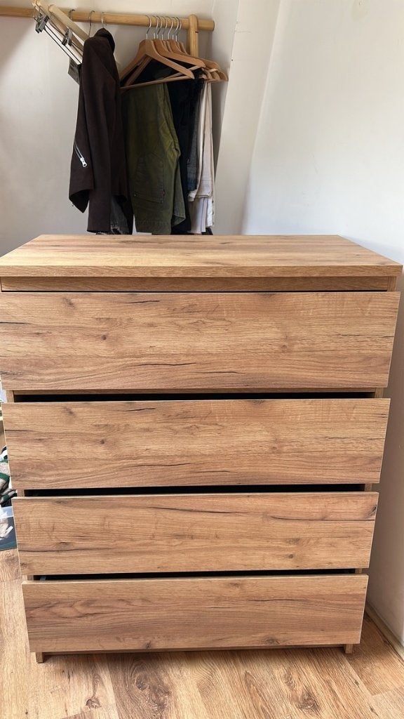 JYSK LIMFJORDEN chest of 4 drawers, Ophalen, Overige materialen, 100 tot 150 cm, Zo goed als nieuw