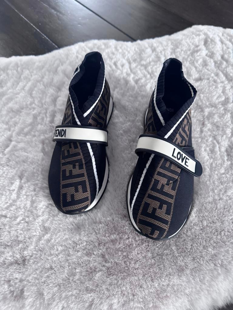 Nieuwe Fendi schoenen maat 39, Ophalen of Verzenden, Nieuw, Zwart, Sneakers of Gympen
