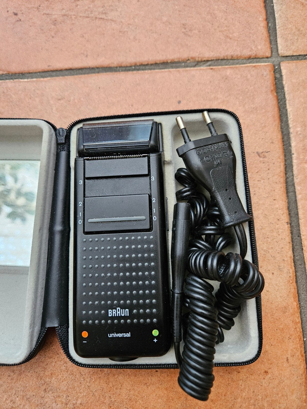 Braun scheerapparaat oplaadbaar, Ophalen of Verzenden, Zo goed als nieuw, Overige typen