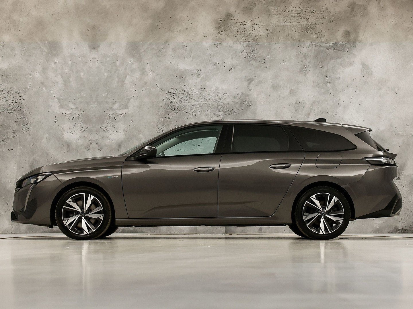 Peugeot 308 SW 1.6 Plug-in Hybrid 180 Allure Pack 180Pk Auto, 77 km/l, Gebruikt, 4 cilinders, Leder en Stof