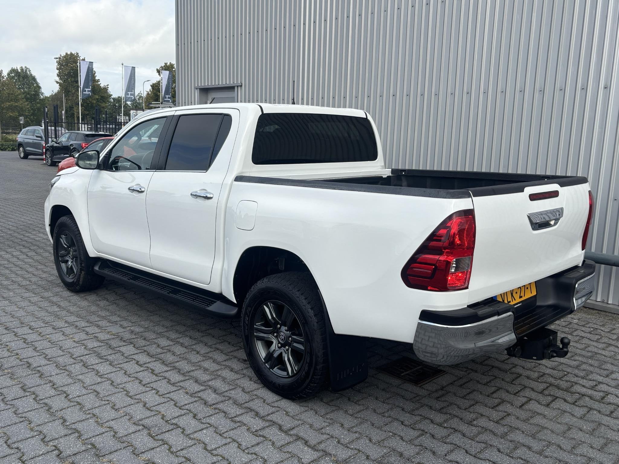 Toyota HiLux 2.4 D-4D*4X4*ACC*HAAK*CAM*ECC*TEL*3500KG*INCL.B, Automaat, Stof, Gebruikt, Euro 6