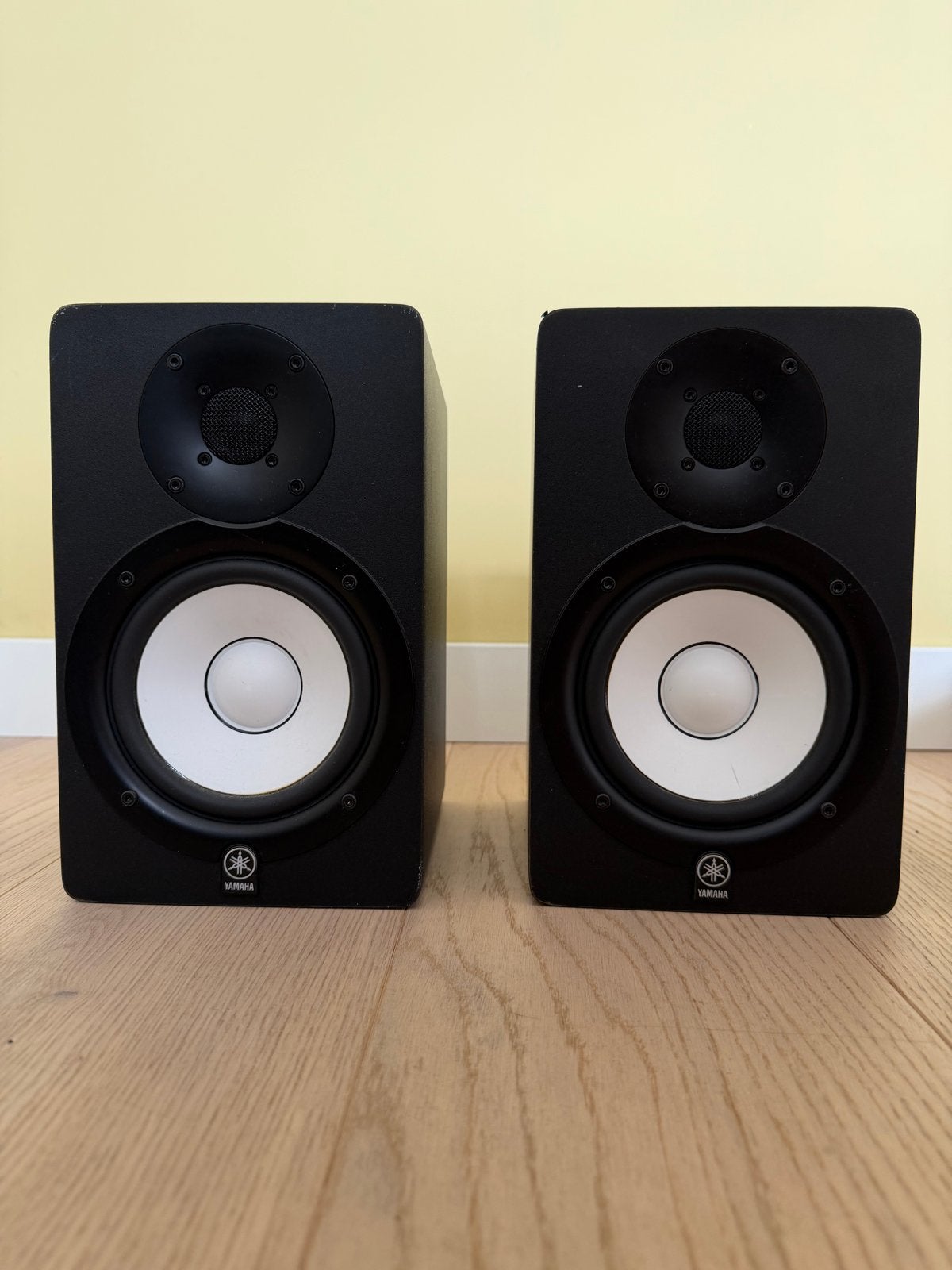 Yamaha HS50M Studio Monitoren (Set van 2), Ophalen, Studiomonitor, Gebruikt, Inclusief kabels