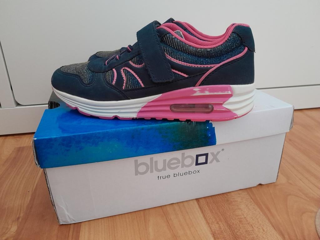Leuke sneakers gymschoenen.
Maat 34.
Van Bluebox Scapino., Kinderen en Baby's, Kinderkleding | Schoenen en Sokken, Gebruikt, Bluebox