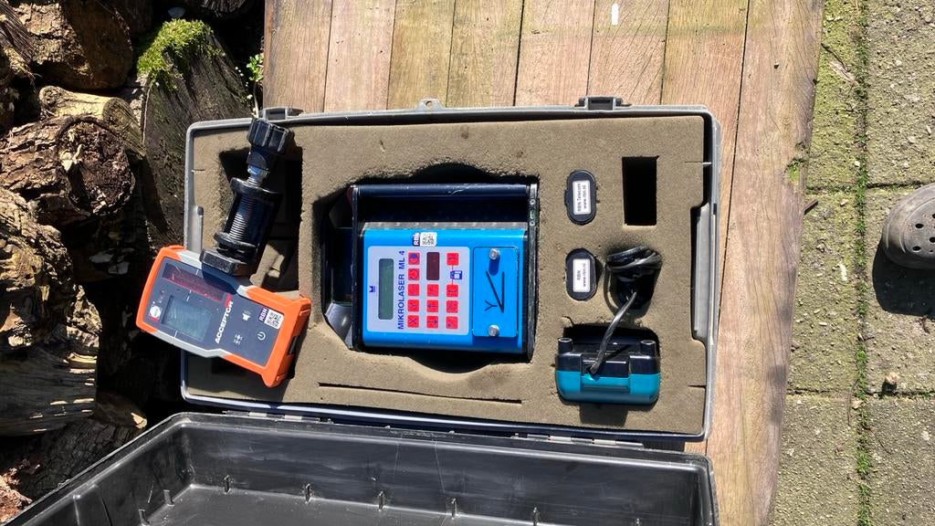 Bouwlaser Mikrolaser dubbel afschot ML4 met ontvanger, Doe-het-zelf en Verbouw, Meetapparatuur, Ophalen, Gebruikt, Licht
