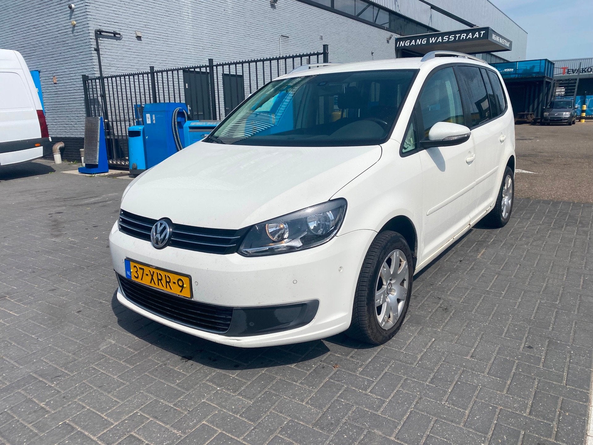 Volkswagen Touran 2.0 TDI Comfortline BlueMotion, Auto's, Euro 5, 4 cilinders, Wit, Origineel Nederlands