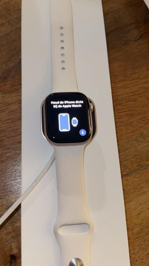 Apple watch 10 in Rose gold, Ophalen, IOS, Nieuw, Roze