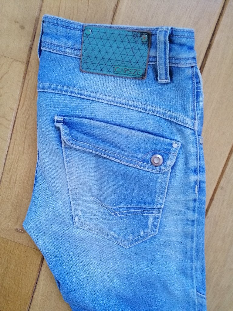CAPSIZE 212 spijkerbroek blauw maat 27, Blauw, Capsize, Ophalen of Verzenden, Zo goed als nieuw