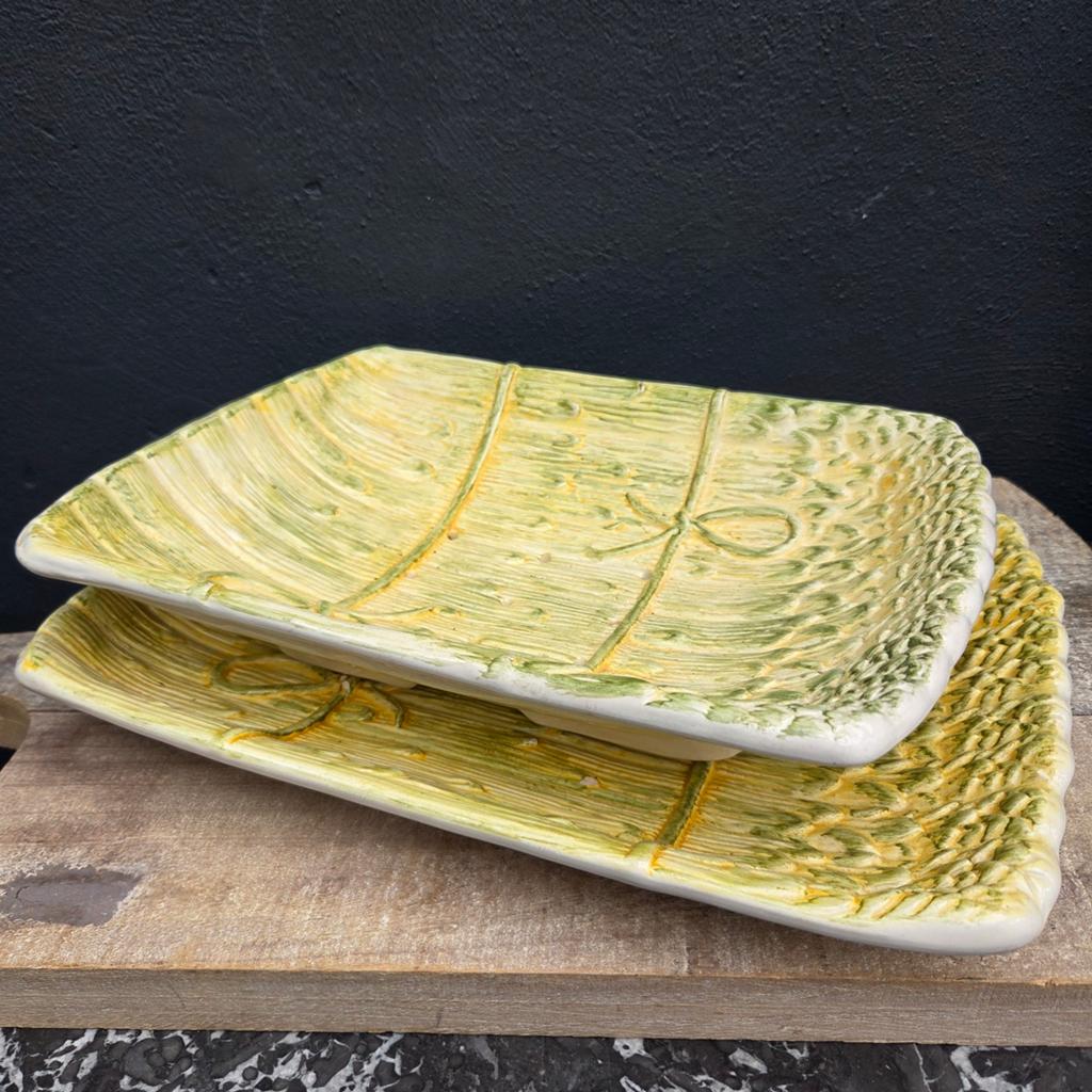 Brocante barbotine aardewerk aspergeschaal met treef, Ophalen of Verzenden