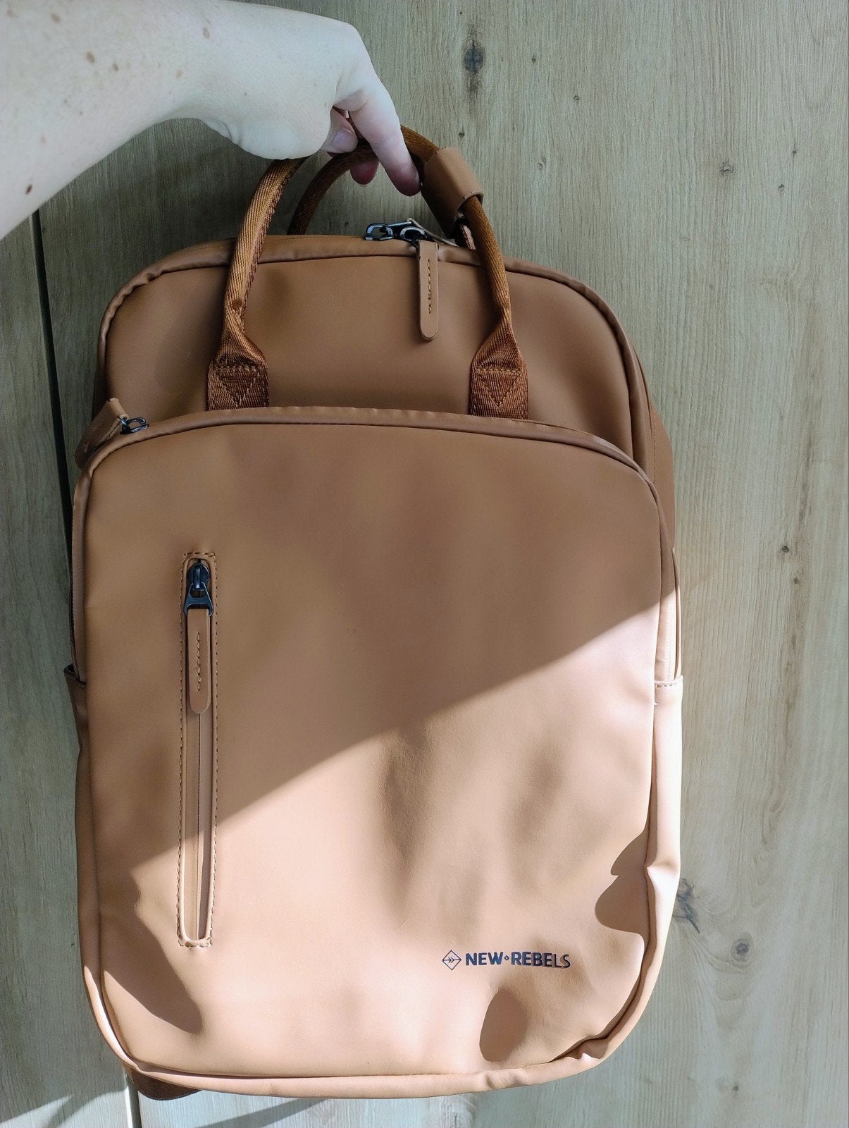 New Rebels laptop rugtas - Zo goed als nieuw, Ophalen of Verzenden, Zo goed als nieuw, Overige merken, 30 tot 45 cm