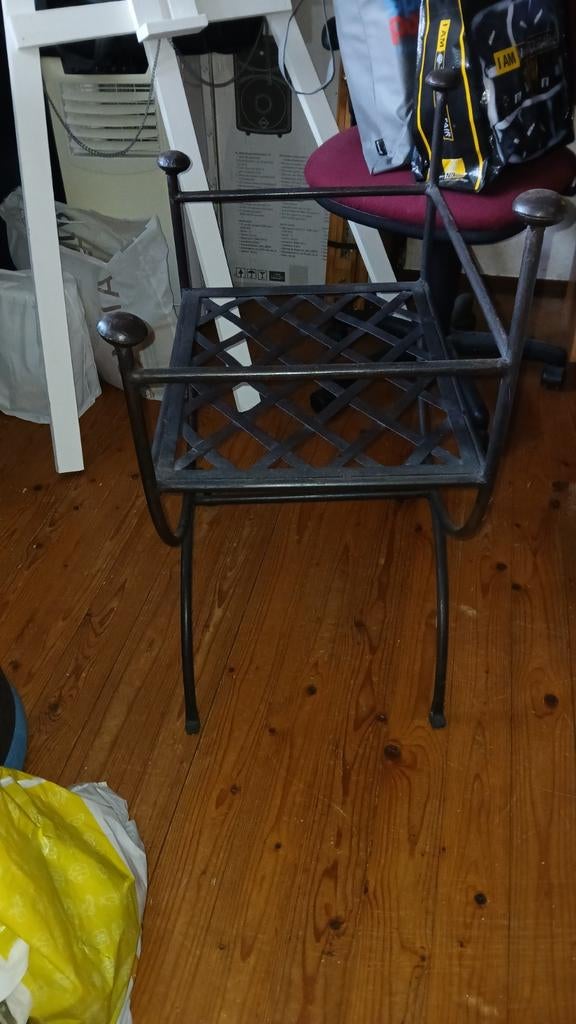 Ijzeren stoel (voor decoratie), Huis en Inrichting, Stoelen, Ophalen, Zwart, Nieuw, Decoratie