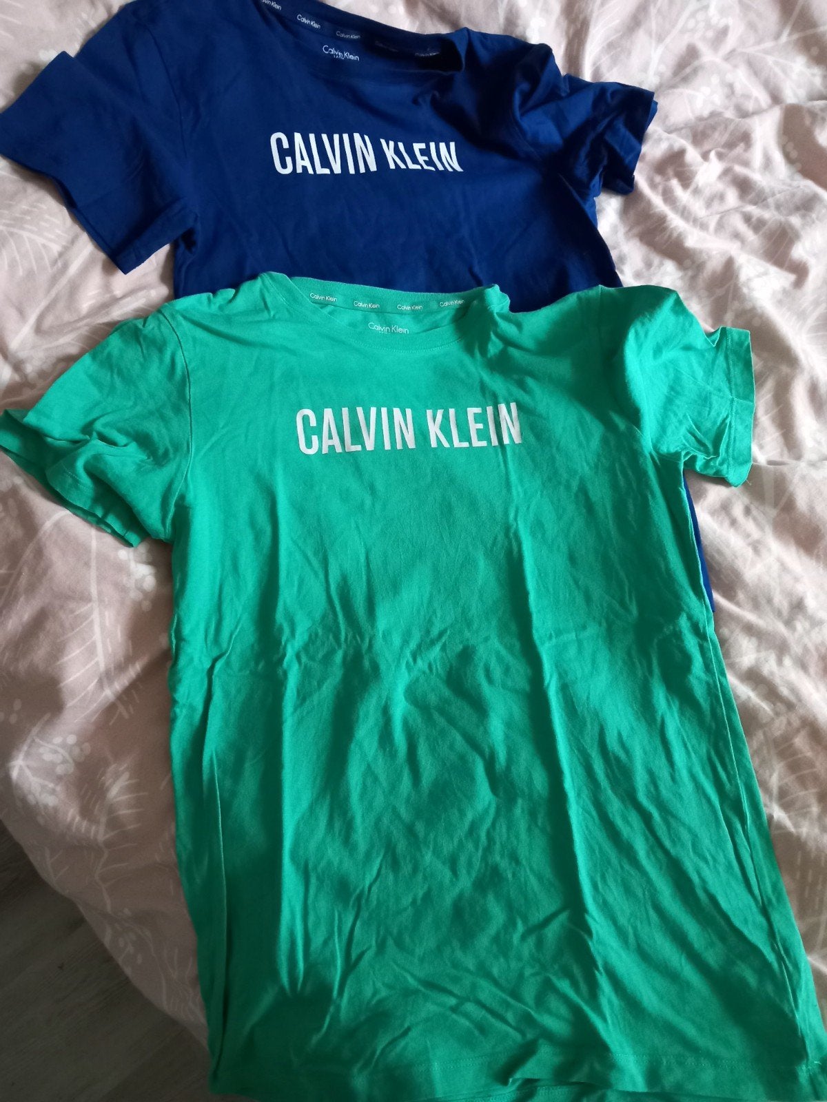 Verschillende korte broeken en T-shirts, Ophalen of Verzenden, Overige maten