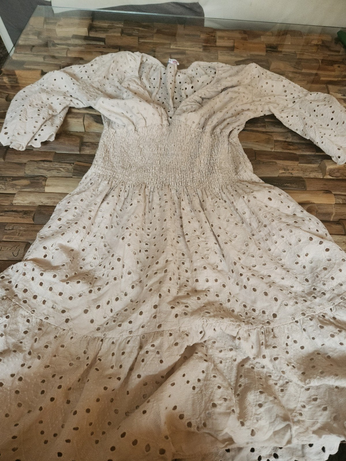 Geborduurde jurk met voering, M/L, Ophalen of Verzenden, Gedragen, Maat 38/40 (M), Beige