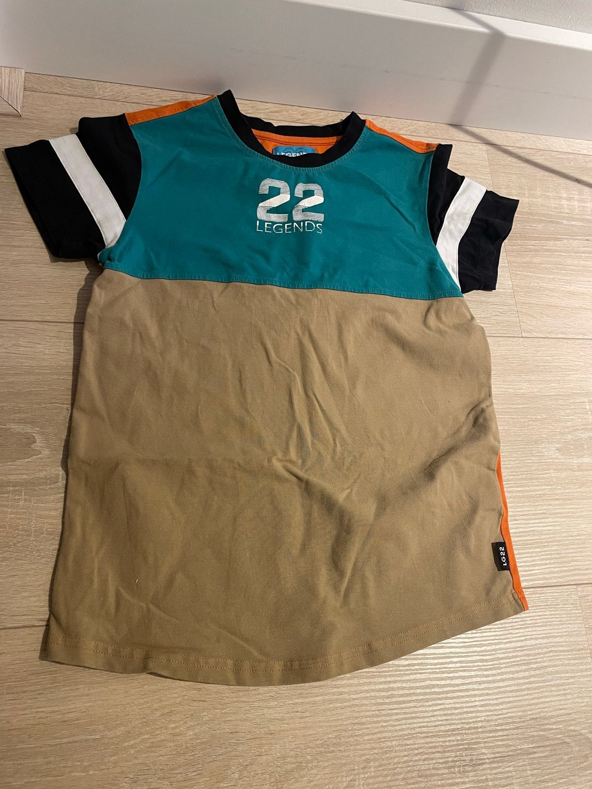 Legends T-shirt maat 146/152 STRECH, Kinderen en Baby's, Ophalen of Verzenden, Zo goed als nieuw, Jongen, Shirt of Longsleeve