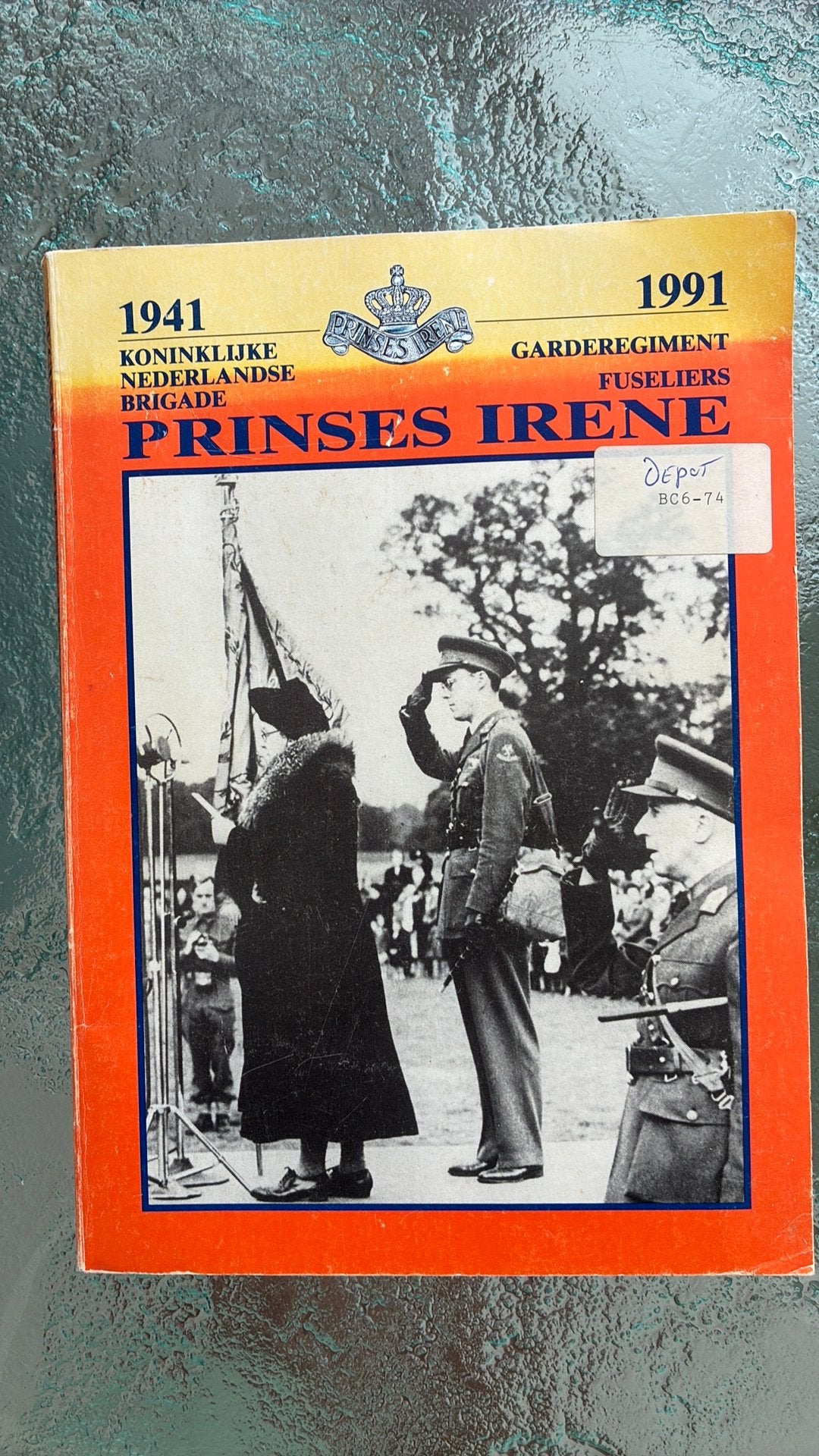 1941 - 1991 Koninklijke nederlandse brigade Prinses Irene, Verzamelen, Ophalen of Verzenden, Landmacht, Nederland, Boek of Tijdschrift