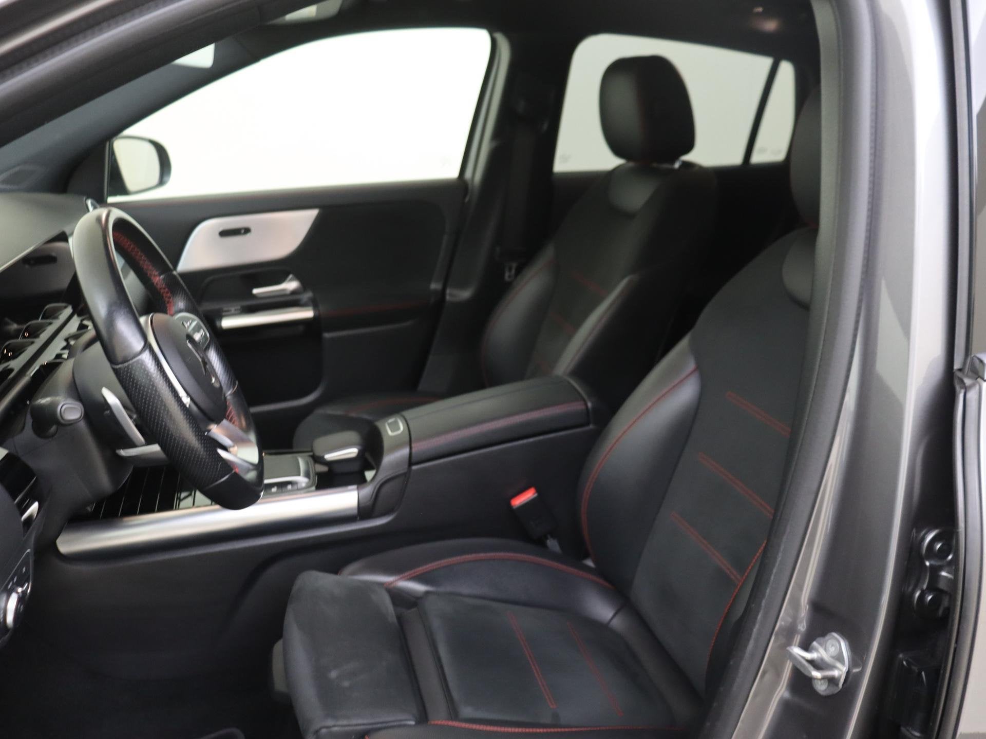 Mercedes-Benz GLA-klasse 200 AMG Line, Auto's, 15 km/l, 4 cilinders, 163 pk, SUV of Terreinwagen