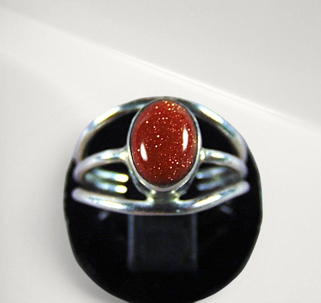 Mooie aparte 925 zilveren ring met goudsteen M16!, Verzenden, X, Dame, Zilver