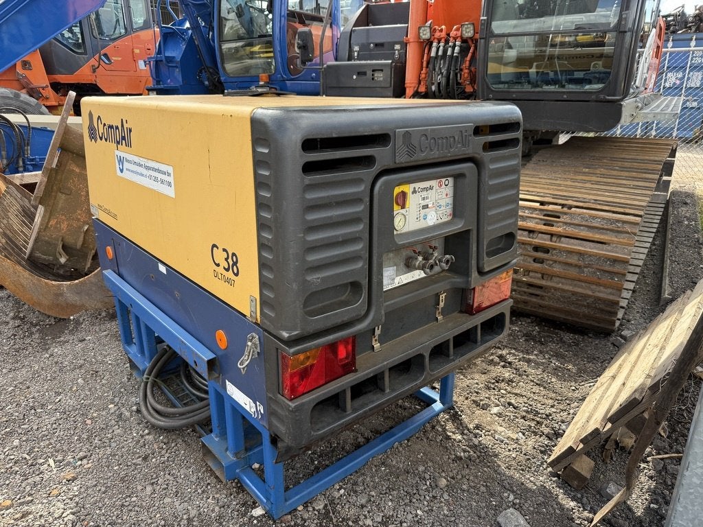 Compair C38. 4cyl.