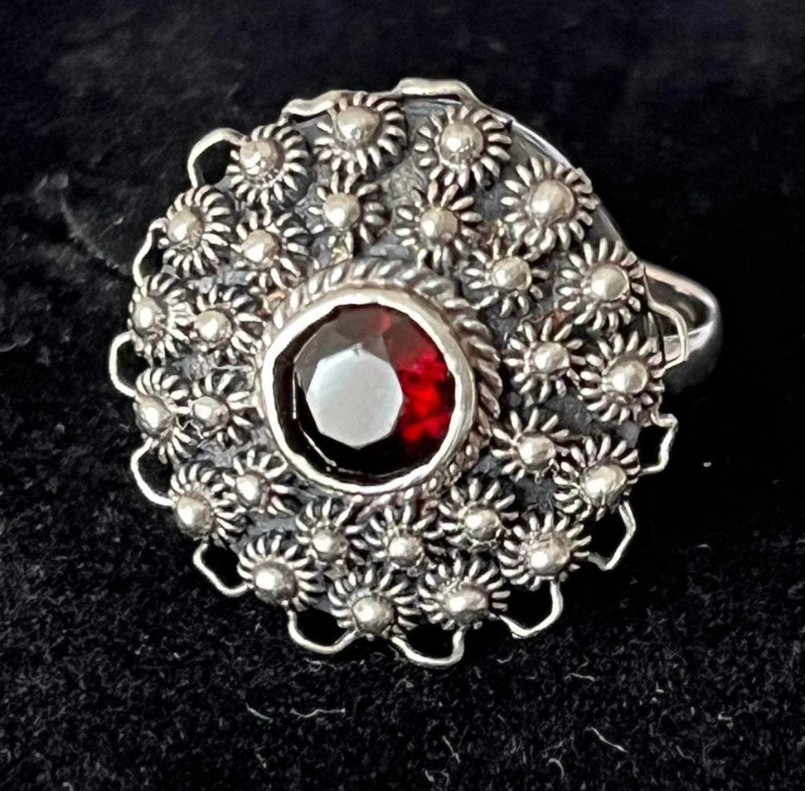 Antieke zilveren ring met Granaat, Sieraden, Tassen en Uiterlijk, Ophalen of Verzenden, Zilver, Ring