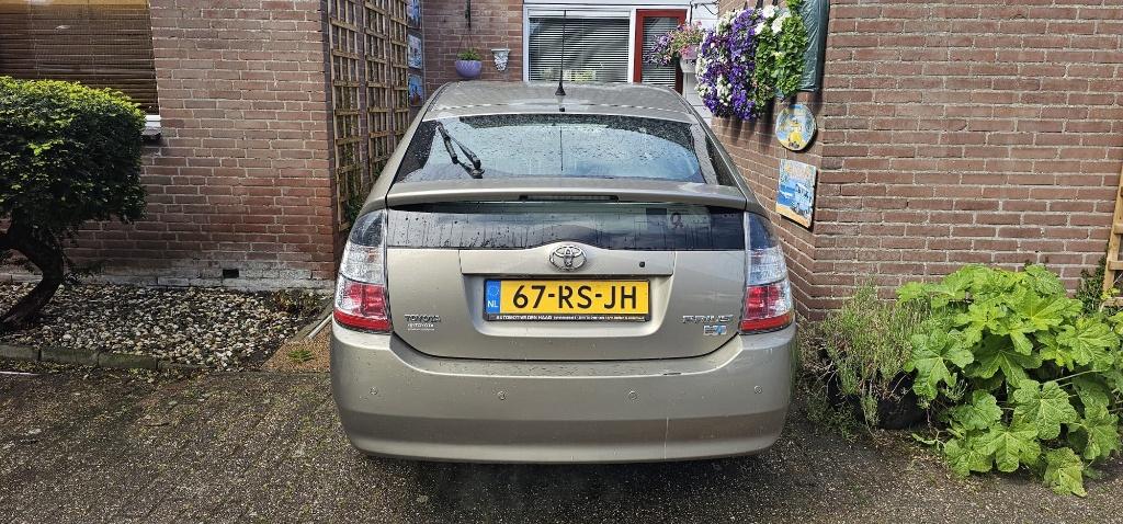 Toyota Prius 1.5 HSD 2005 Beige Hybrid syner drive, Beige, 4 cilinders, Origineel Nederlands, 1275 kg