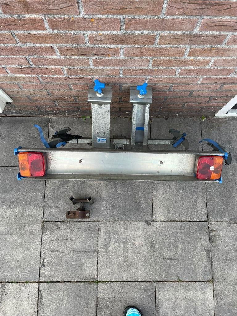 FIETSDRAGER, TWINNY LOAD, Auto diversen, Fietsendragers, Ophalen, Gebruikt, Brede banden, 2 fietsen