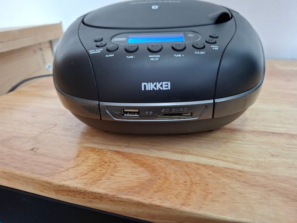 zgan compacte radio met bleutooth en cd speler, Audio, Tv en Foto, Ophalen, Zo goed als nieuw
