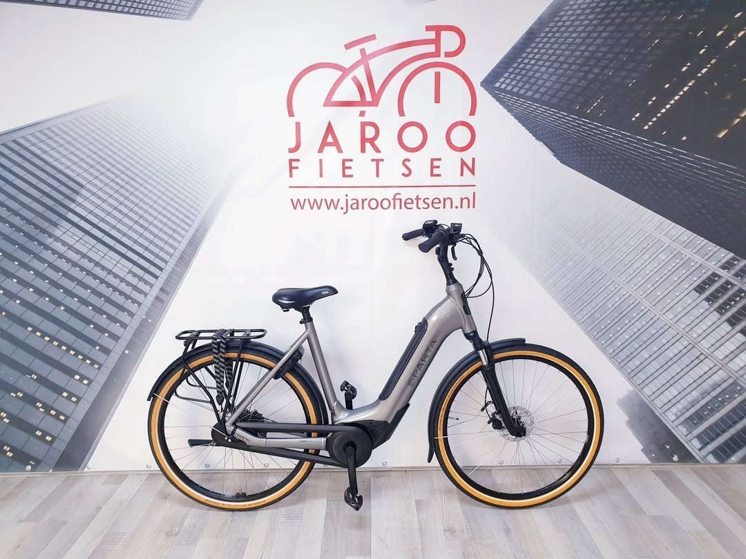 Sparta Cgrid.Bosch active line. Accu 500 WH. 2025, Fietsen en Brommers, Elektrische fietsen, Batavus, Ophalen of Verzenden, Zo goed als nieuw