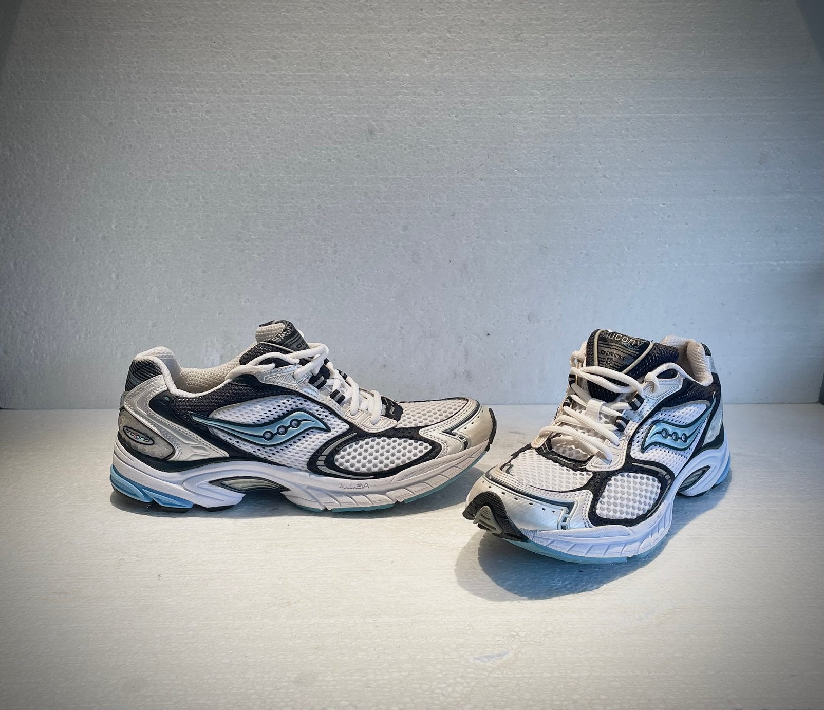 Saucony hardloopschoenen running shoes 42, Sport en Fitness, Loopsport en Atletiek, Hardloopschoenen, Zo goed als nieuw, Hardlopen