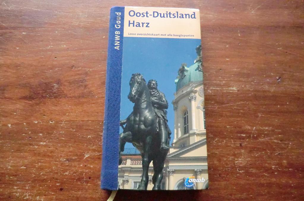 reisgids - Oost-Duitsland Harz - anwb goud (2009) / Berlijn, Gelezen, Europa, Ophalen of Verzenden, Reisgids of -boek