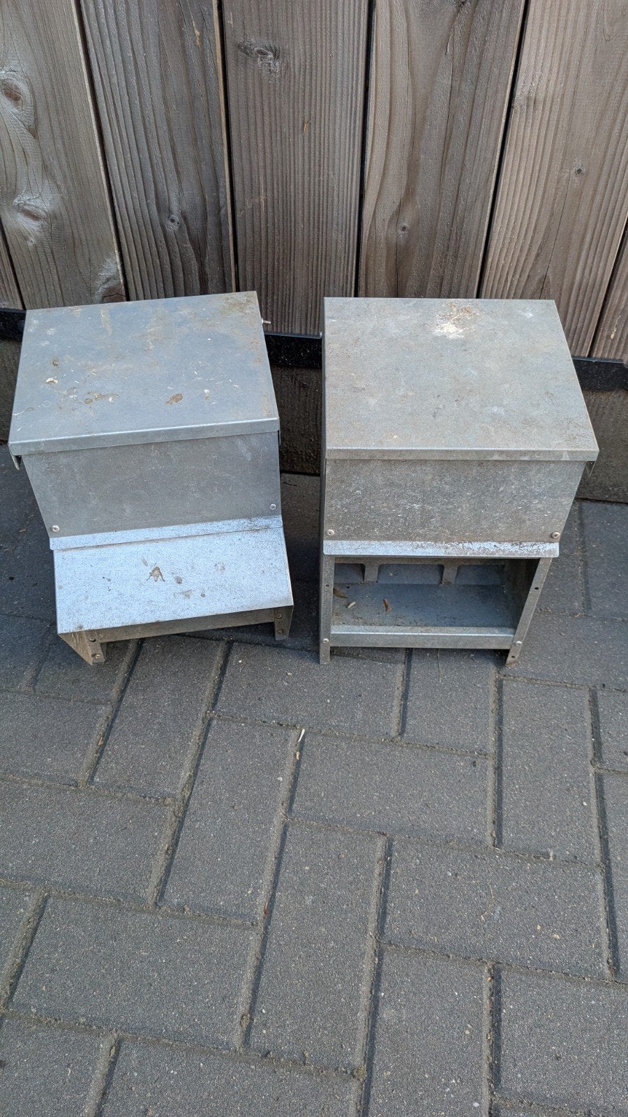Voerbak kippen 2x, Dieren en Toebehoren, Ophalen, Gebruikt, Drinken en Voederen