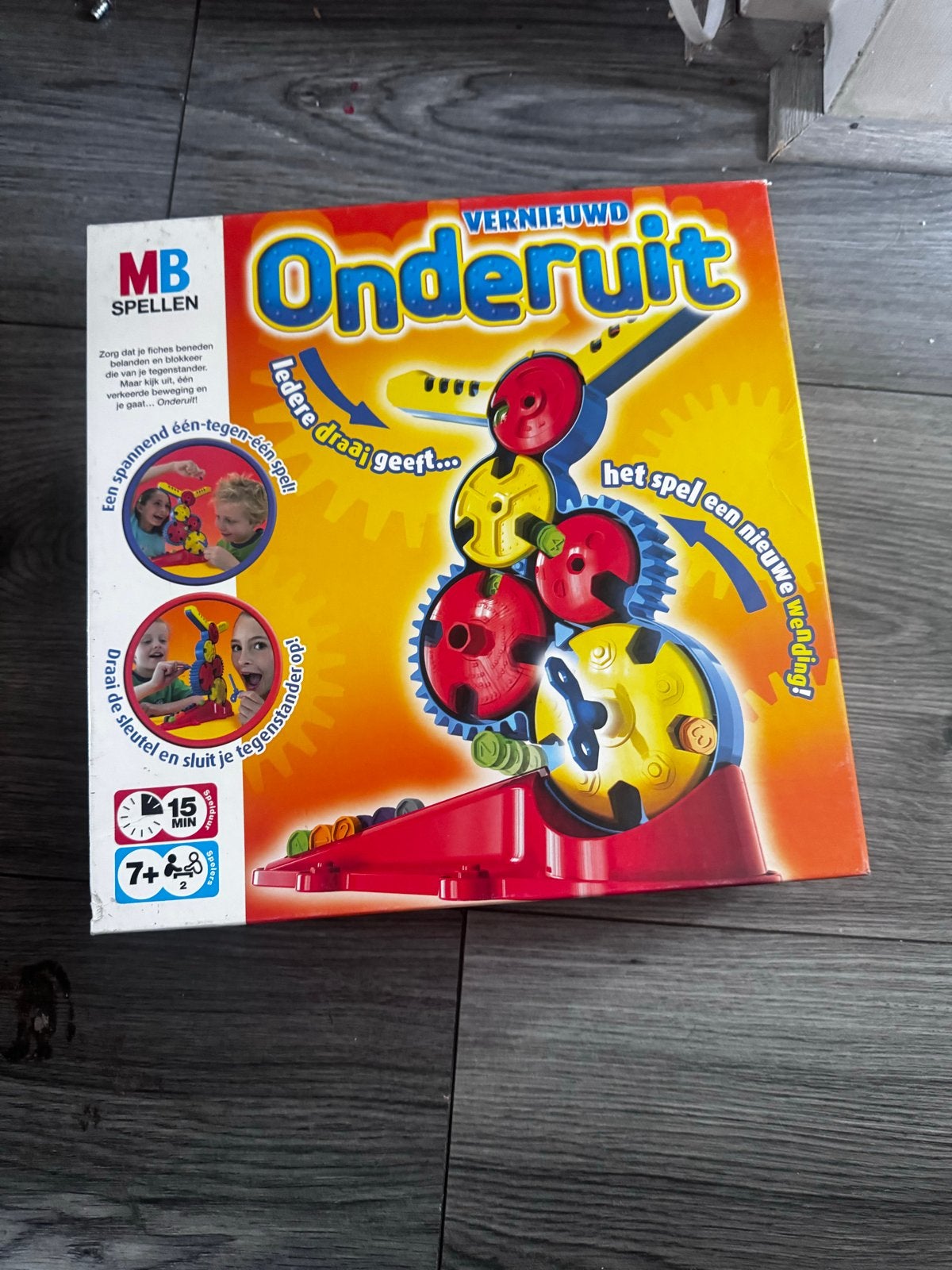 Onderuit Gezelschapsspel van MB Spellen Nieuw, Hobby en Vrije tijd, Een of twee spelers, Ophalen, Gebruikt
