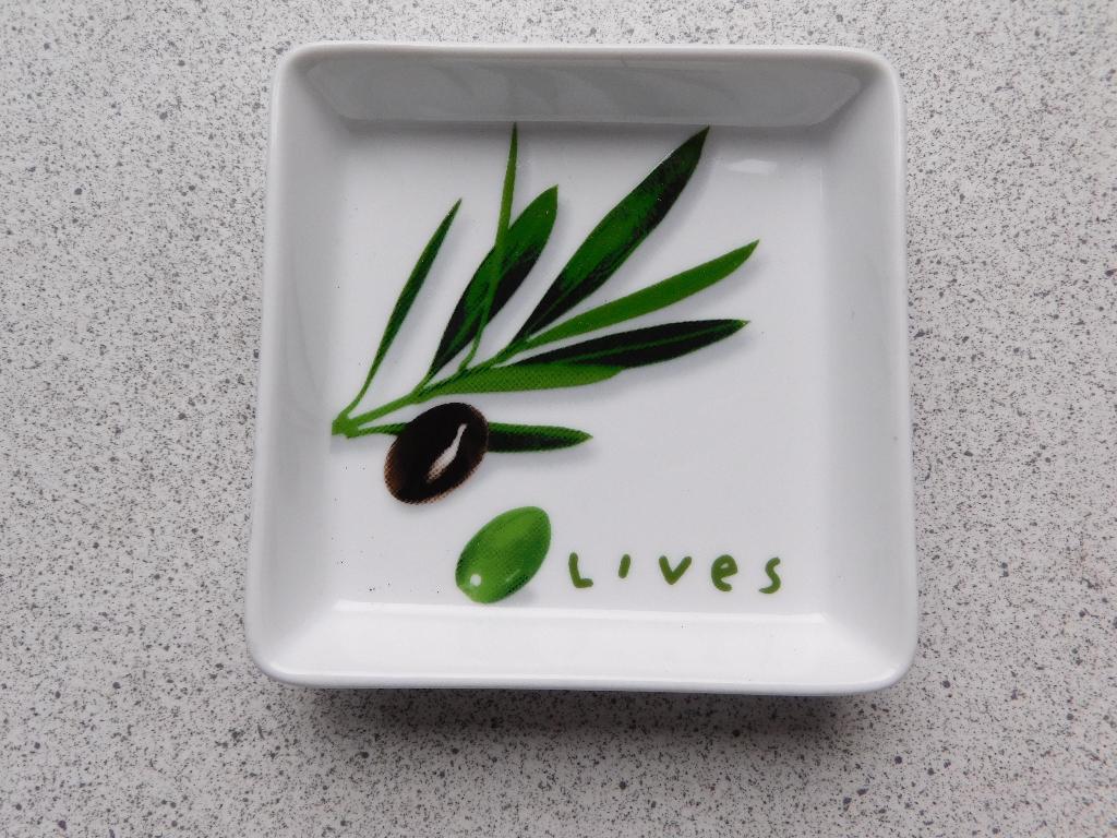 Bord 12x12 cm. Tapas Olives PPD, Huis en Inrichting, Ophalen of Verzenden, Zo goed als nieuw, Bord(en), Overige stijlen