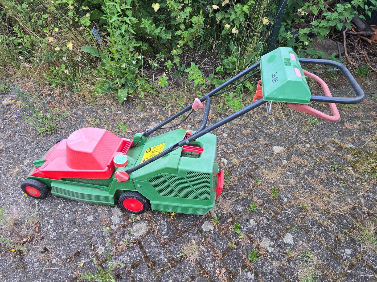 Brill 36 EH Hattrick 2-in-1 Grasmaaier en Verticuteermachine, Tuin en Terras, Cirkelmaaier, Gebruikt, Elektrische grasmaaier, Opvangzak