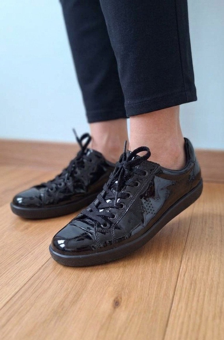 Leuk zwart gelakte sneakers van Ecco maat 40, Kleding | Dames, Ecco, Zwart, Ophalen of Verzenden, Sneakers of Gympen
