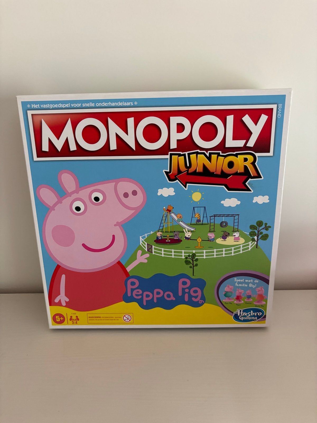 Peppa Pig Monopoly Junior!, Drie of vier spelers, Ophalen of Verzenden, Zo goed als nieuw