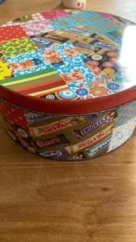 Rond blik / trommel afbeelding milky way, snickers, Ophalen of Verzenden, Gebruikt, Koek(jes), Overige merken