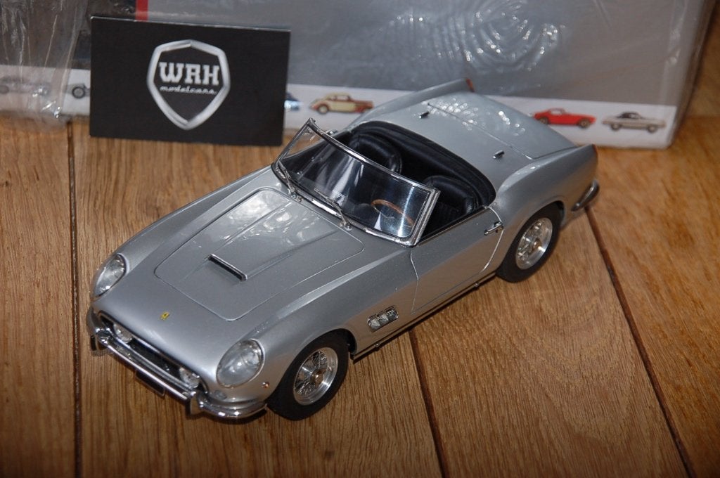 1:18 FERRARI 250 CALIFORNIA SPYDER silver CMC M-093 WRH, Verzenden, Zo goed als nieuw, Auto, Overige merken