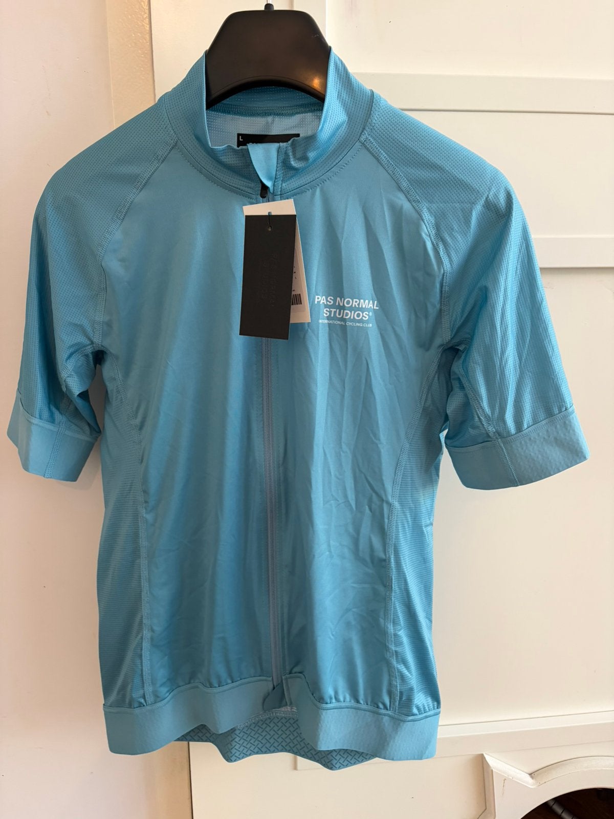 Pas Normal Studios - Mechanism Jersey - Large - Sky Blue NEW, Heren, Nieuw, Ophalen of Verzenden, L